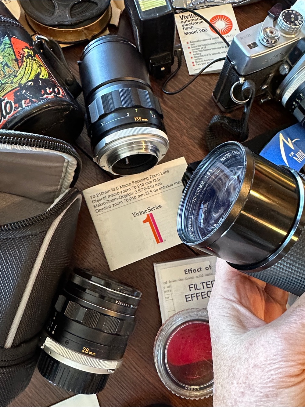 Vintage Minolta Camera Bundle. 2 bodys, 5 lenses, 2 bags, 2 instant ++ - Picture 12 of 16